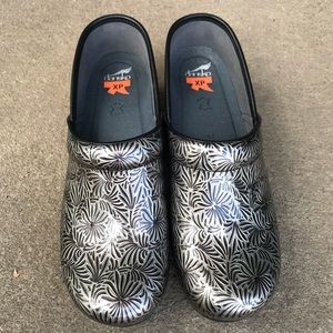 Dansko XP Clogs, Brand new! Plus free gift!!
